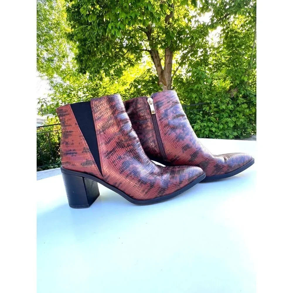 Franco Sarto Shoes boots ankle bootie snake leather luxury casual embossed 8.